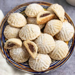 Maamoul Walnuts